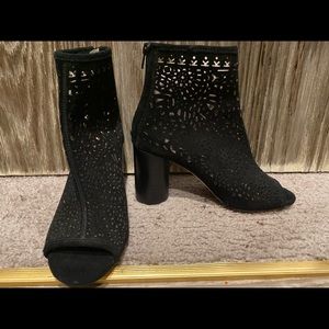 Black booties Gianni bini